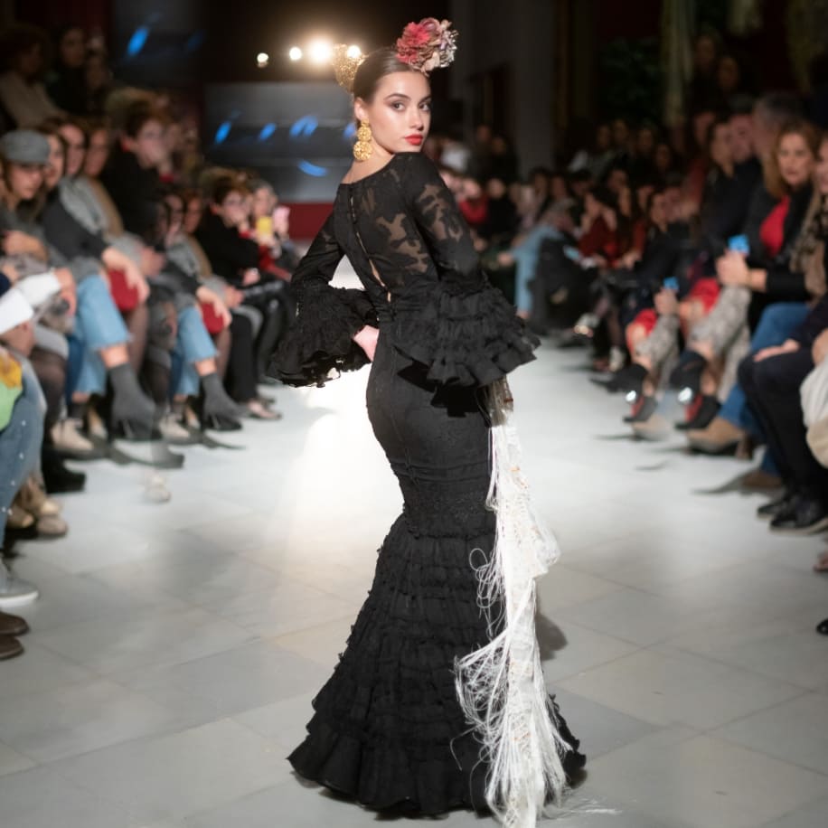 Vestido negro canastero Melodía - Azahares Tienda trajes flamenco Sevilla